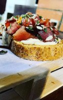 tostadita de atún rojo macerado